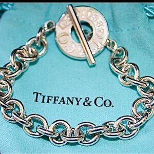Tiffany & Co. 💯% Auth Toggle 925 Sterling Silver Chain Bracelet W/Box ✨EUC✨Sz8”